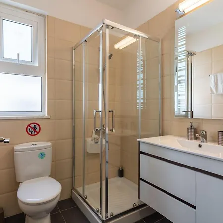 Harbor 101 Stylish 1br In * Larnaca